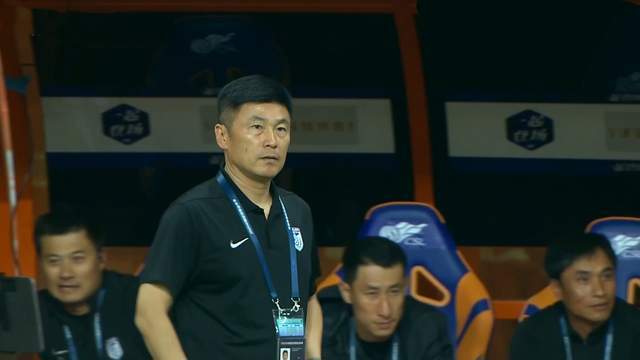 可以预见的, 马莱莱赛季, 和对手后卫